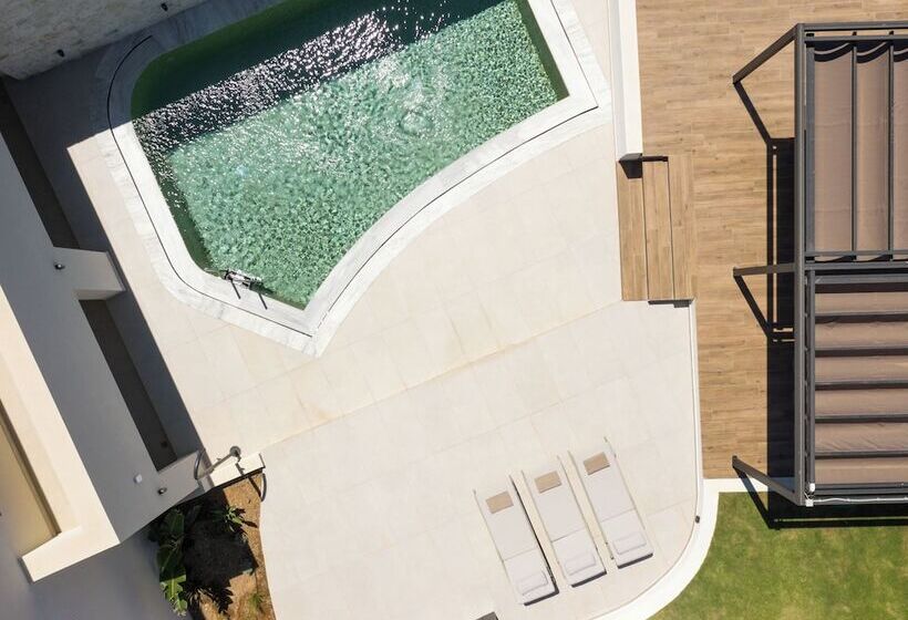 جناح مزود بحمام سباحة, Fodele Beach Water Park Resort