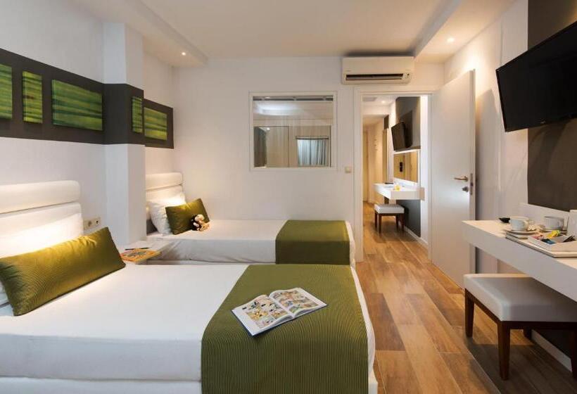 غرفة سوبيريور عائلية, Fodele Beach Water Park Resort