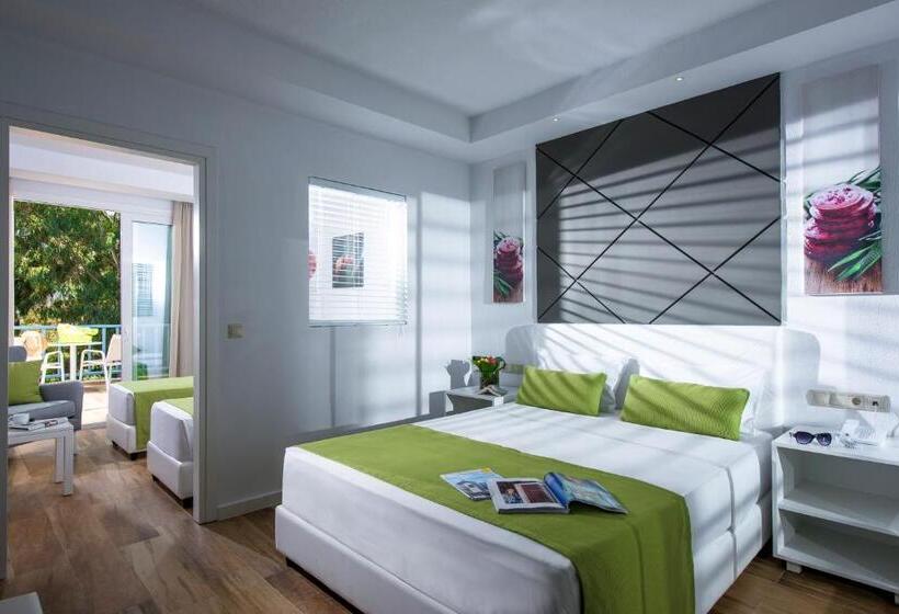 غرفة سوبيريور عائلية, Fodele Beach Water Park Resort