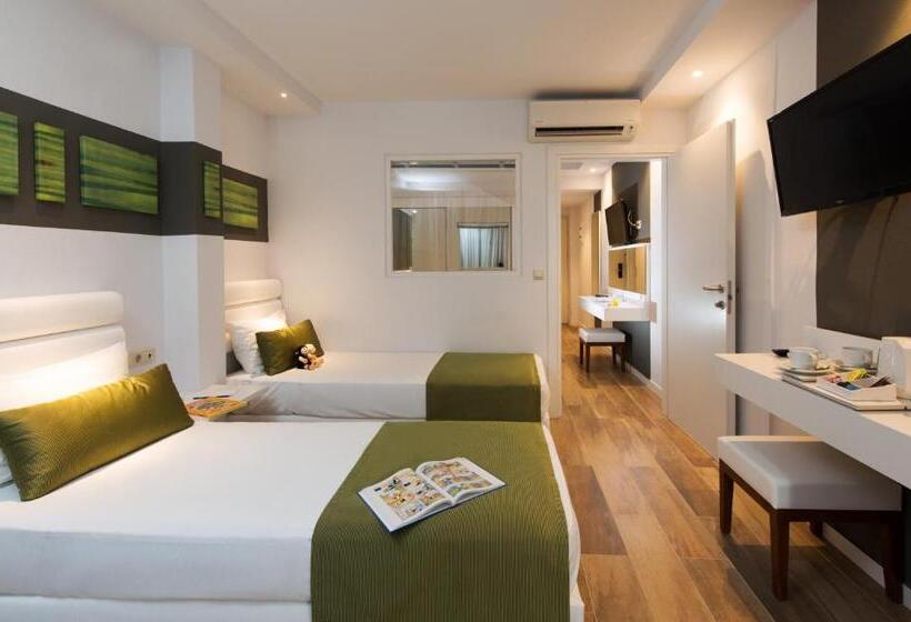 غرفة سوبيريور عائلية, Fodele Beach Water Park Resort