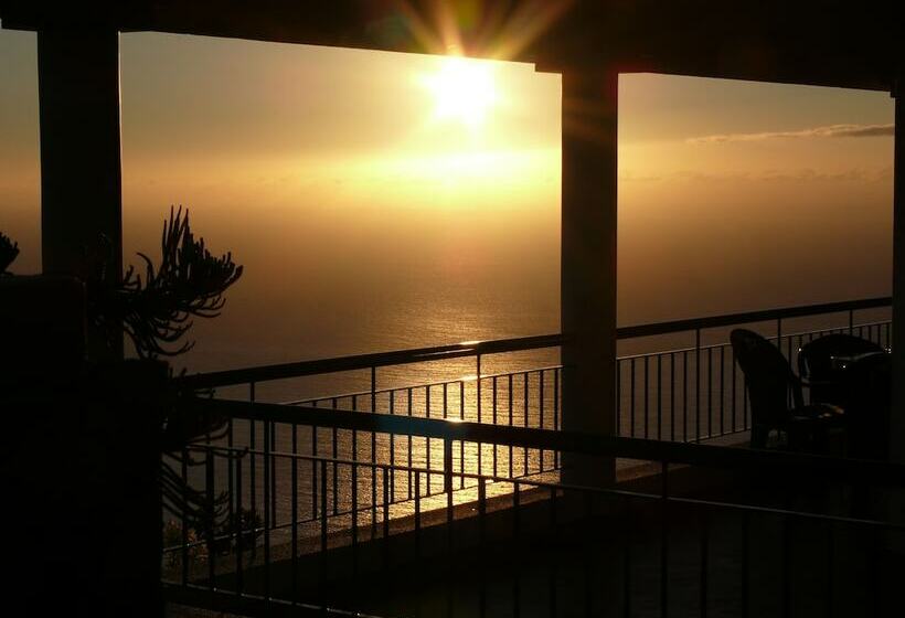 标准平房, Jardim Atlantico