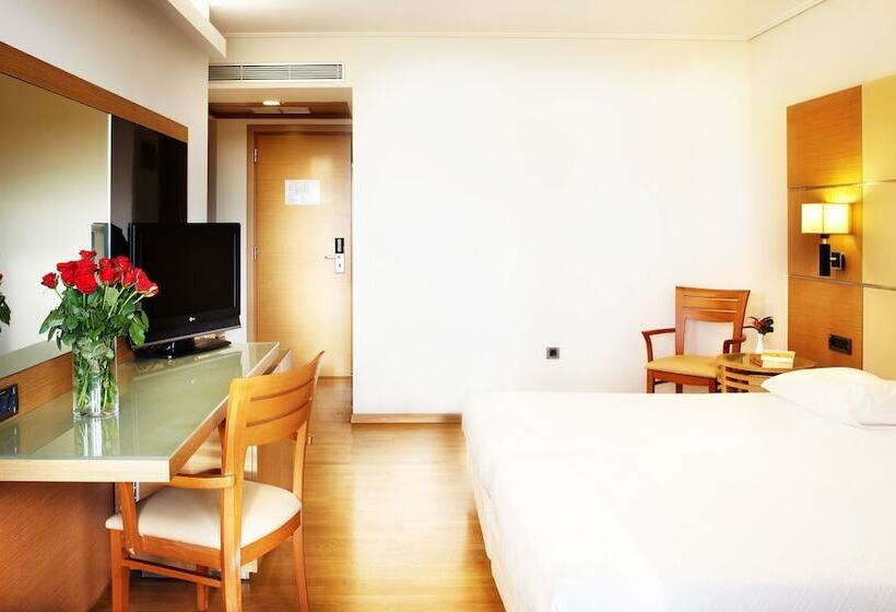 חדר דלוקס נוף לגינה, Miramare Hotel Eretria