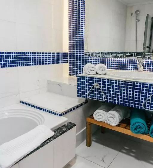 اتاق سوپریور با چشم‌انداز دریا, Minos Imperial Luxury Beach Resort & Spa Milatos