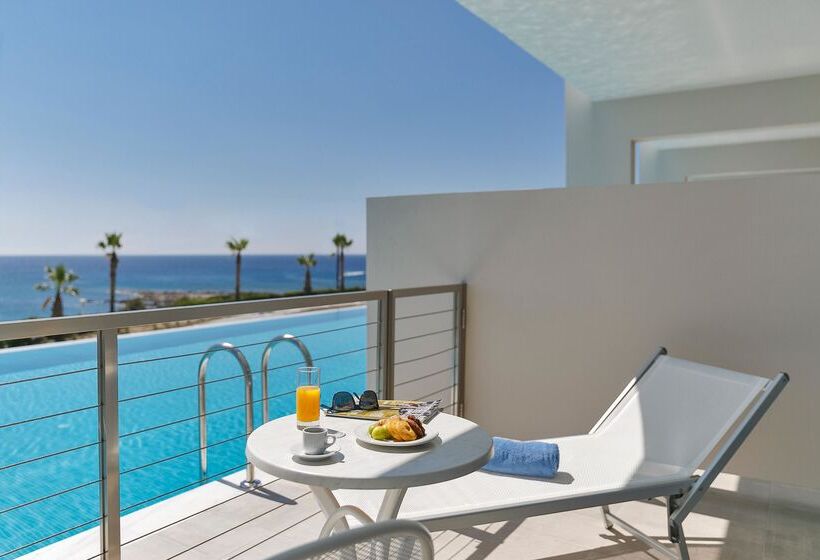 Представительский семейный номер, Rodos Princess Beach