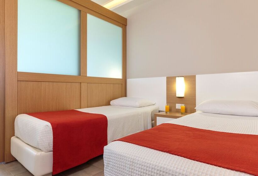 Семейный Номер Вид на Сад, Rodos Princess Beach