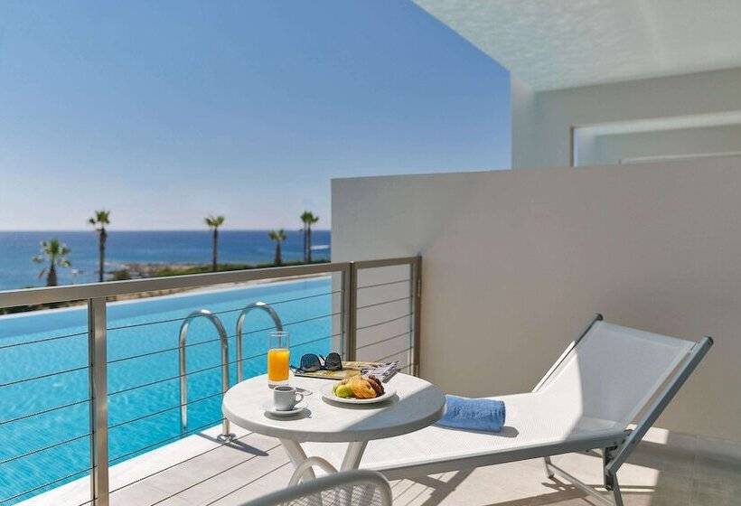 Представительский семейный номер, Rodos Princess Beach