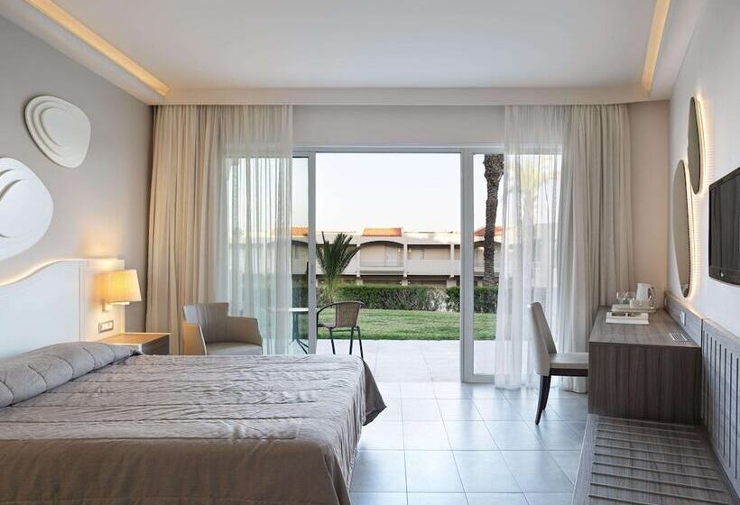 Люкс Семейный 2 Спальни, Rodos Princess Beach