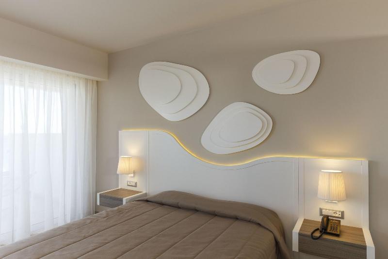 Представительский семейный номер, Rodos Princess Beach