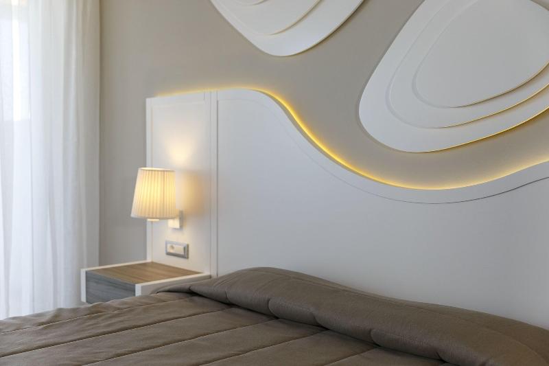 Представительский семейный номер, Rodos Princess Beach