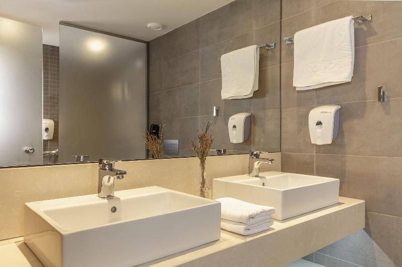 Семейный Номер Вид на Сад, Rodos Princess Beach