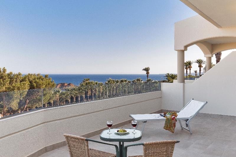 Представительский семейный номер, Rodos Princess Beach