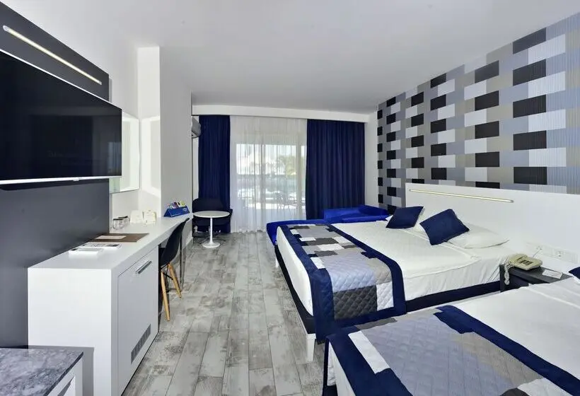 オーシャンビュースーペリアールーム, White City Beach Adult Only