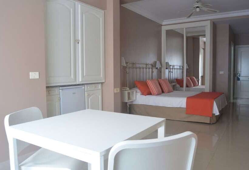 Студия Стандарт, Rf Astoria  Adults Only