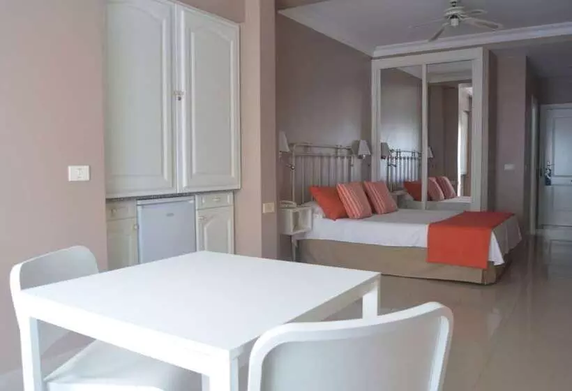 استودیوی استاندارد, Rf Astoria  Adults Only