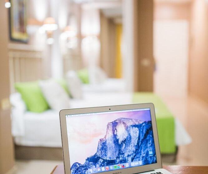 Студия Стандарт, Rf Astoria  Adults Only