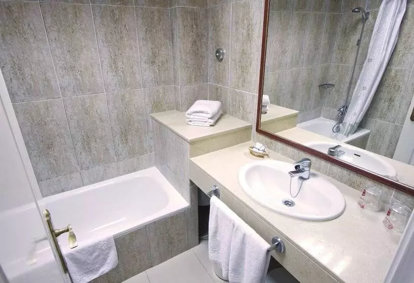 سوییت جونیور, Rf Astoria  Adults Only