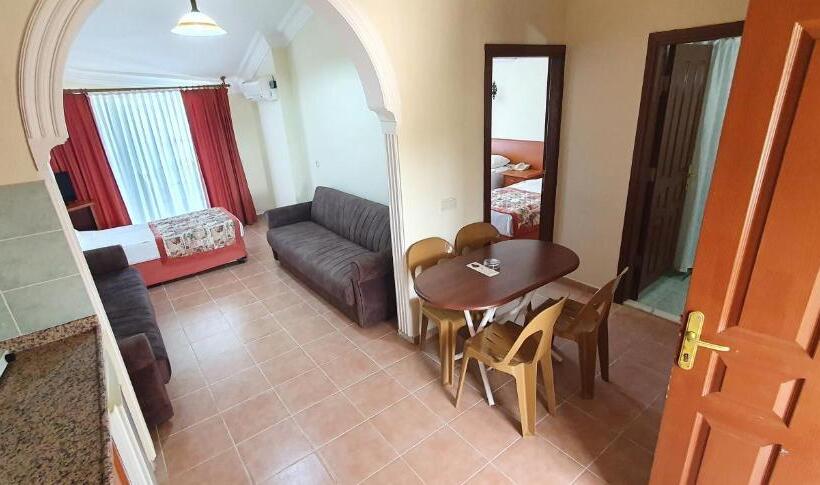 شقة غرفة واحدة مطلة على حمام السباحة, Gazipasa Star Otel