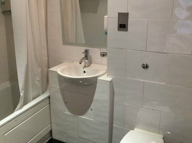 חדר סטנדרט, Artto