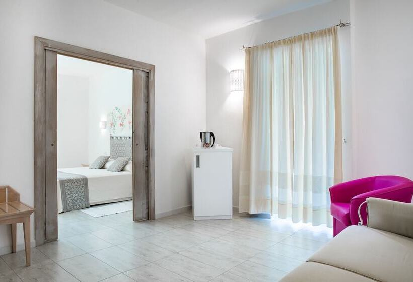 סוויטה אקזקיוטיב, Flamingo