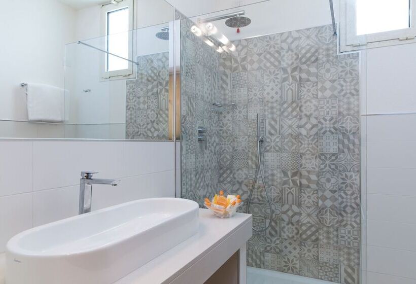 סוויטת ג'וניור נוף לים, Flamingo