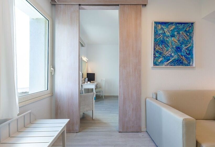 סוויטת ג'וניור נוף לים, Flamingo