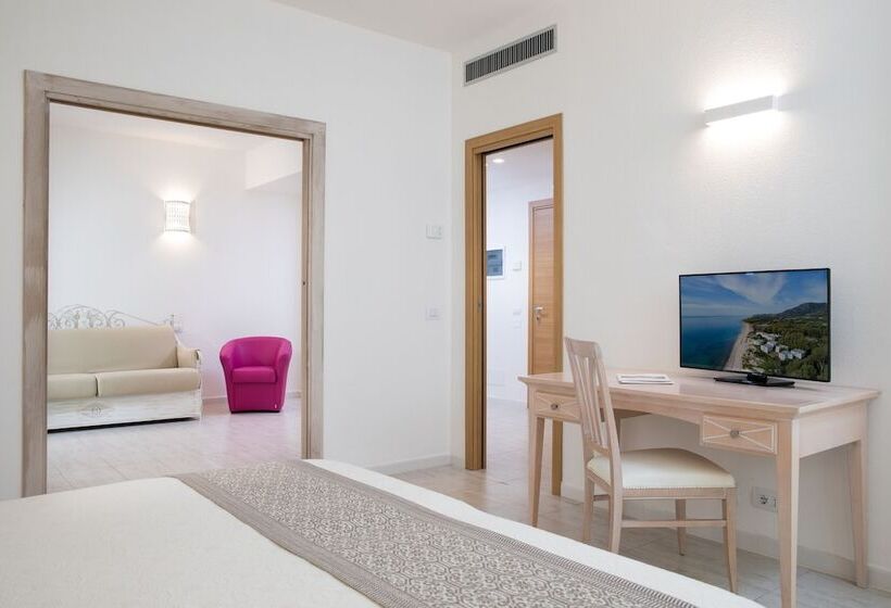 חדר אקזקיוטיב משפחתי, Flamingo