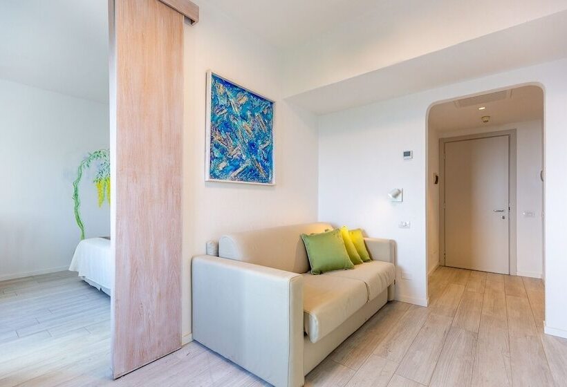 סוויטת ג'וניור נוף לים, Flamingo