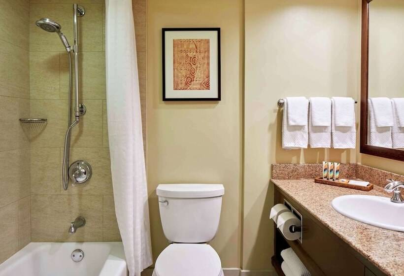 חדר סטנדרט שתי מיטות זוגיות, Hilton Hawaiian Village Waikiki Beach Resort