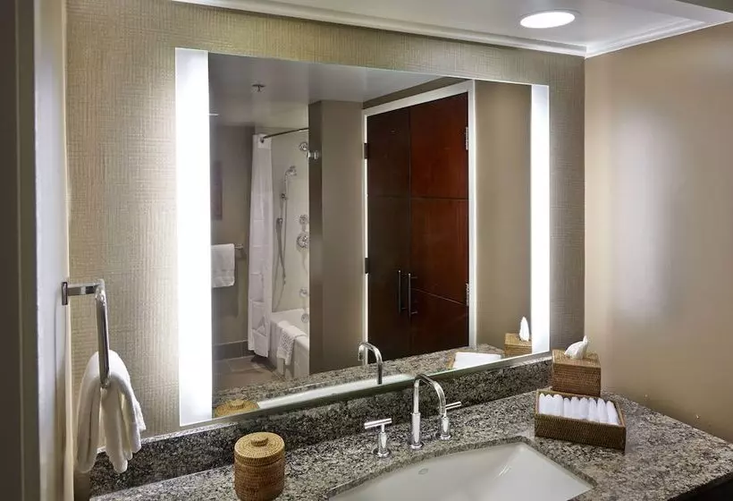 سوییت, Hilton Hawaiian Village Waikiki Beach Resort