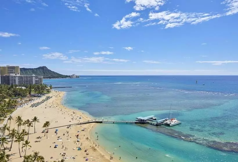 سوییت جونیور با چشمانداز دریا, Hilton Hawaiian Village Waikiki Beach Resort