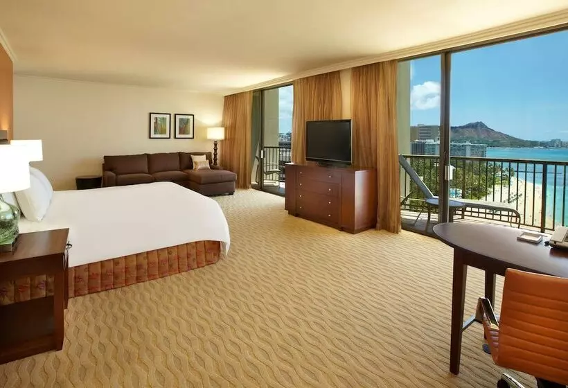 سوییت جونیور با چشمانداز دریا, Hilton Hawaiian Village Waikiki Beach Resort