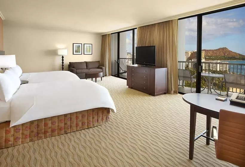 سوییت جونیور با چشمانداز دریا, Hilton Hawaiian Village Waikiki Beach Resort