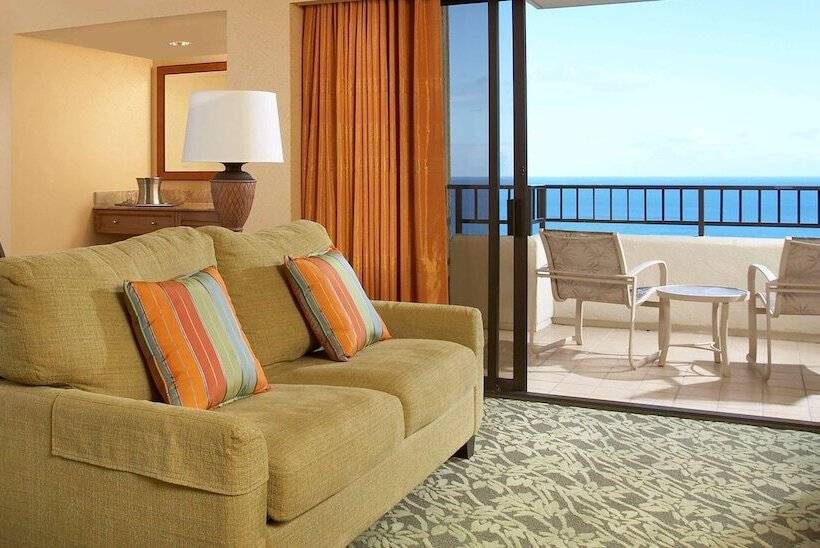 סוויטת ג'וניור, Hilton Hawaiian Village Waikiki Beach Resort