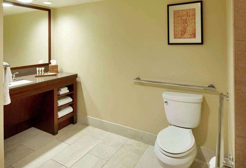 סוויטת ג'וניור, Hilton Hawaiian Village Waikiki Beach Resort