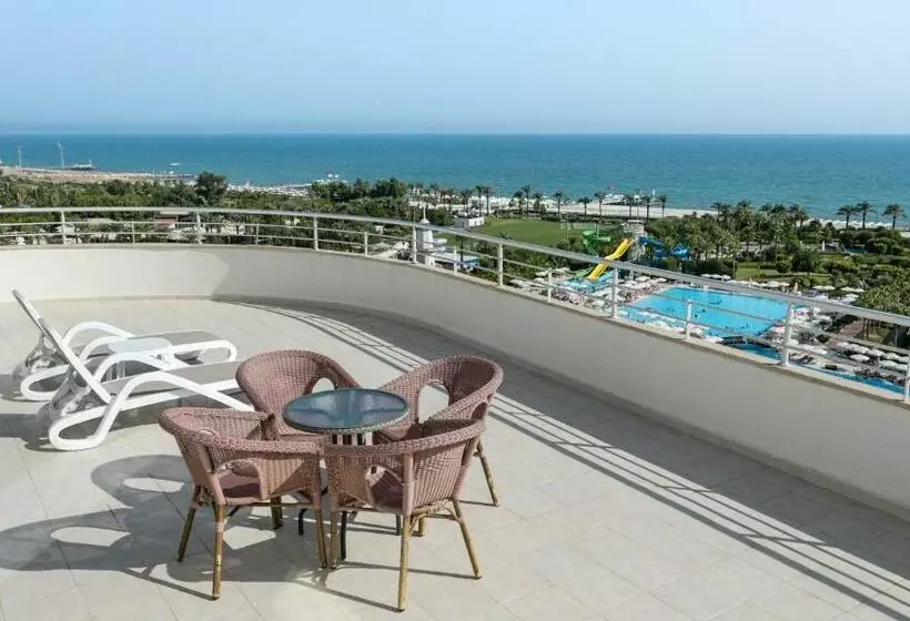 سوییت جونیور, Miracle Resort