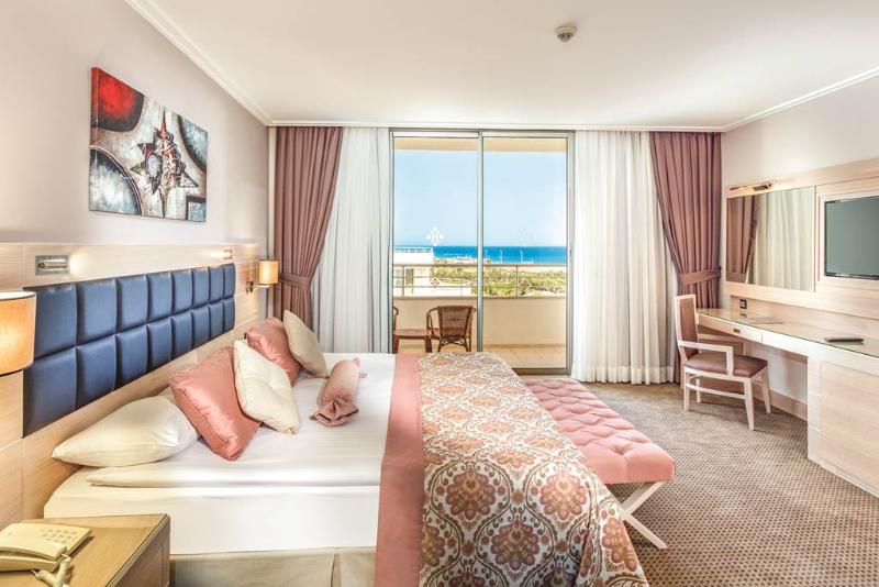 سوییت جونیور, Miracle Resort