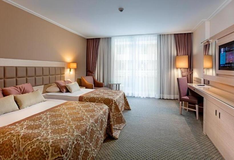 اتاق استاندارد, Miracle Resort