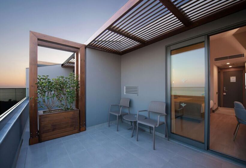 اتاق سوپریور خانوادگی, Miramare Beach Hotel Ultra All Inclusive