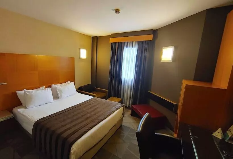 غرفة قياسية, Point Hotel Taksim