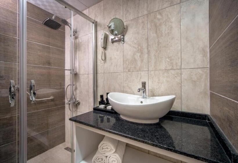 Quarto Familiar, Rox Resort