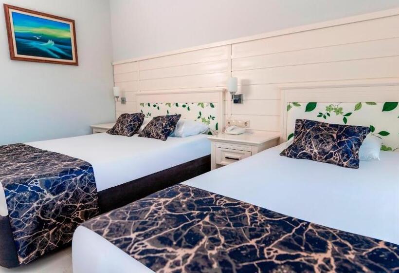 ファミリールーム, Rox Resort