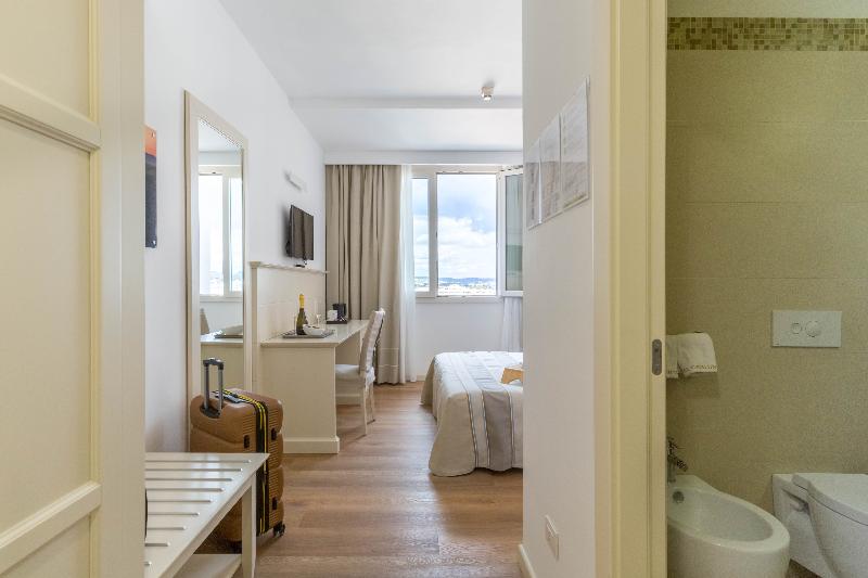 غرفة تنفيذية, The Biltmore Los Angeles