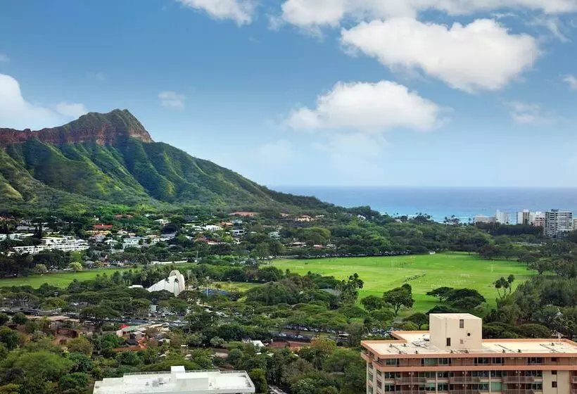 海の見えるダブルベッドスタンダードルーム, Waikiki Beach Marriott Resort & Spa