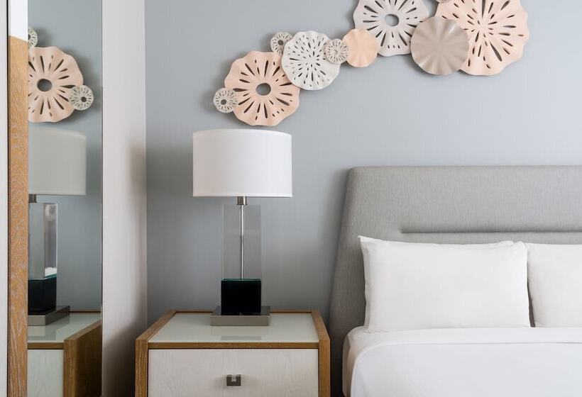 스탠다드 도시전망 룸, Waikiki Beach Marriott Resort & Spa