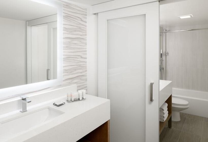 패밀리 스위트, Waikiki Beach Marriott Resort & Spa