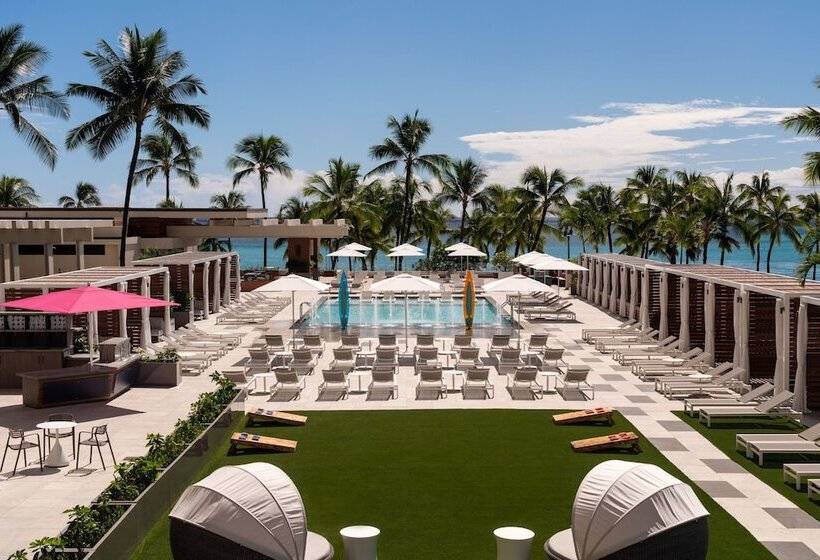 سوییت جونیور با چشم‌انداز شهر, Waikiki Beach Marriott Resort & Spa