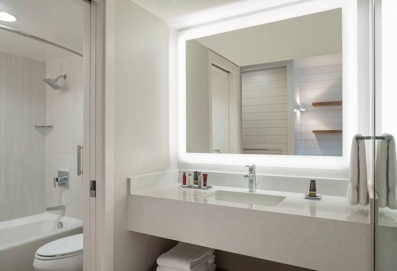 주니어 스위트 도시 전망, Waikiki Beach Marriott Resort & Spa