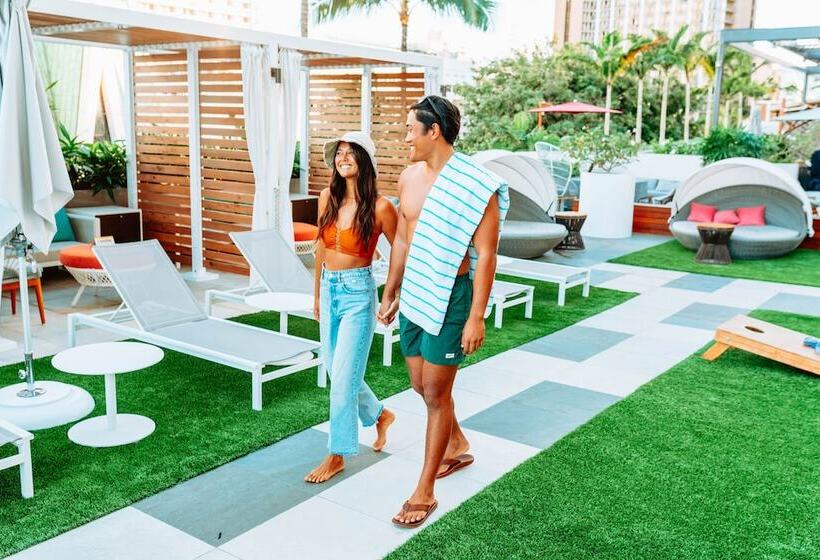 سوییت جونیور با چشم‌انداز شهر, Waikiki Beach Marriott Resort & Spa