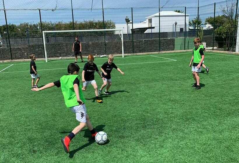 标准间, Thb Tropical Island