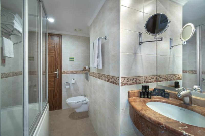 ファミリールーム, Rox Resort